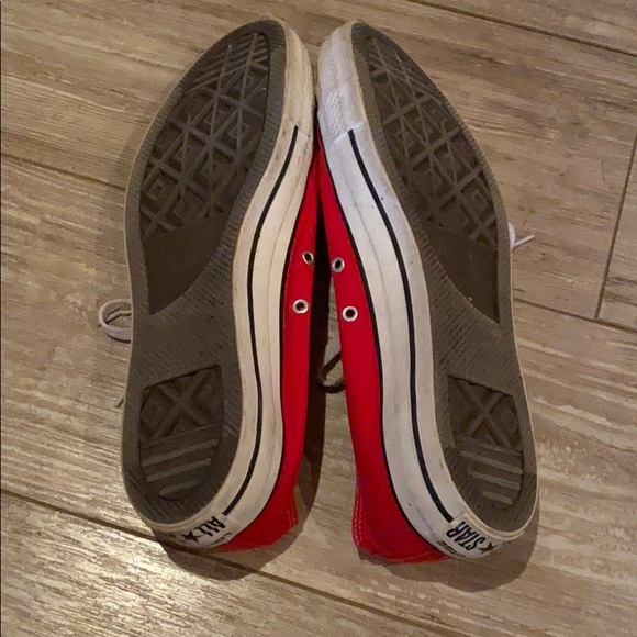 Men’s Red All Star Converse - Picture 2 of 4